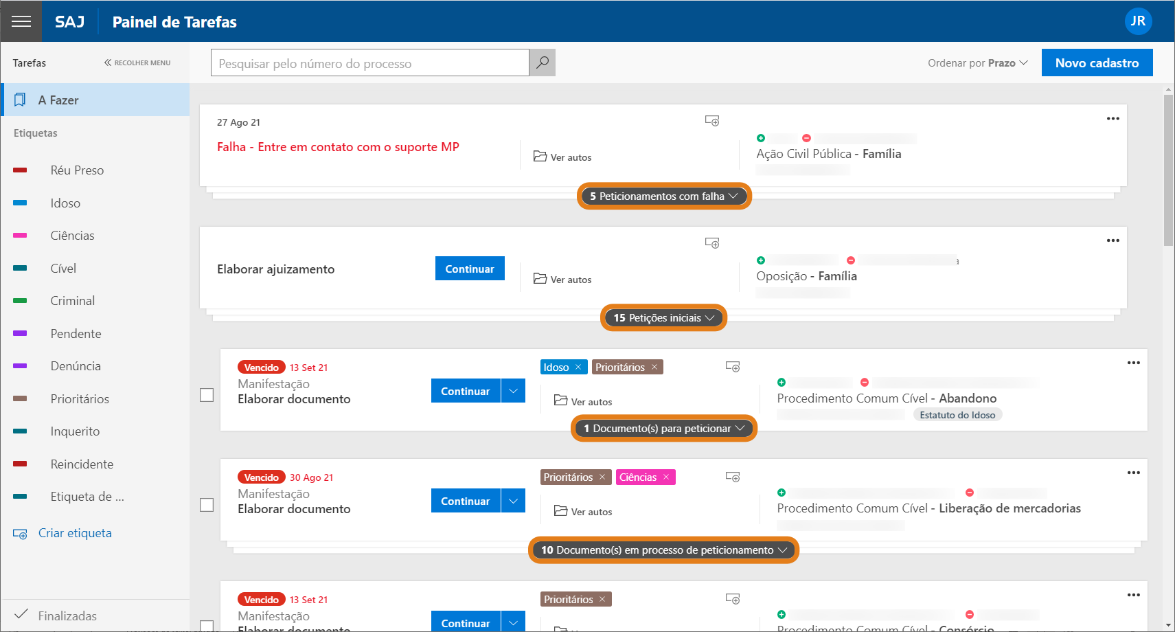 Painel de tarefas do sistema SAJ com lista de atividades. Destaques em laranja indicam quantidades, como ‘5 Peticionamentos com falha’, ‘15 Petições iniciais’, ‘1 Documento para peticionar’ e ‘10 Documentos em processo de peticionamento’