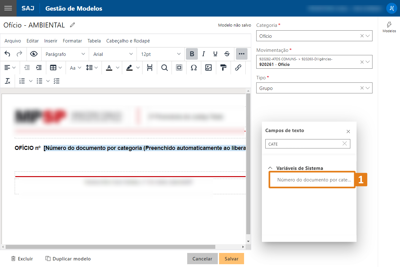 Tela do SAJ na funcionalidade Gestão de Modelos. Um destaque em laranja indica a opção Número do documento por categoria na lista de Variáveis de Sistema