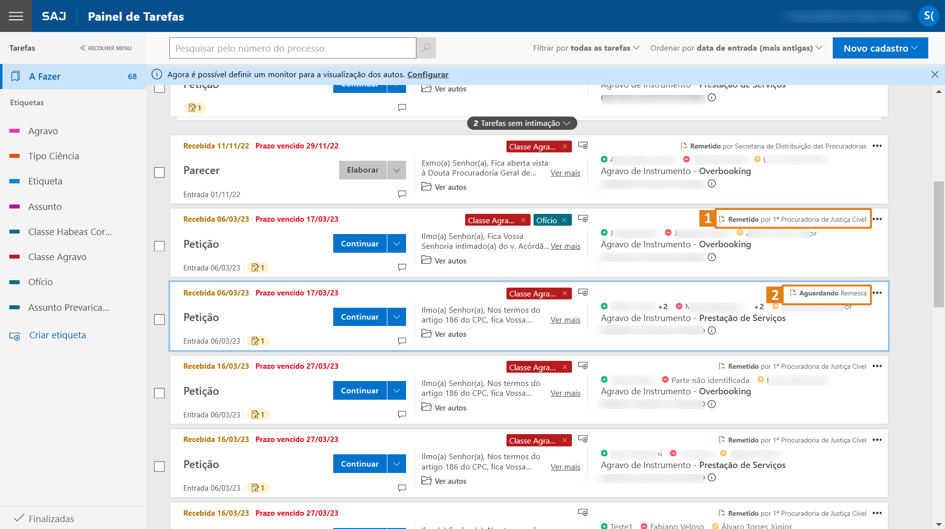 Painel de Tarefas do SAJ. Destaques em laranja indicam:  “Remetido por 1ª Procuradoria de Justiça Cível” no canto superior direito da tarefa, e “Aguardando Remessa” na tarefa abaixo