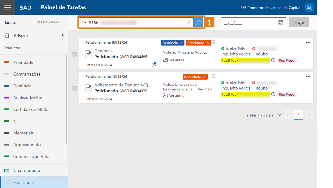 Painel de tarefas do sistema SAJ com barra de pesquisa na parte superior. Destaque em laranja no campo preenchido com números